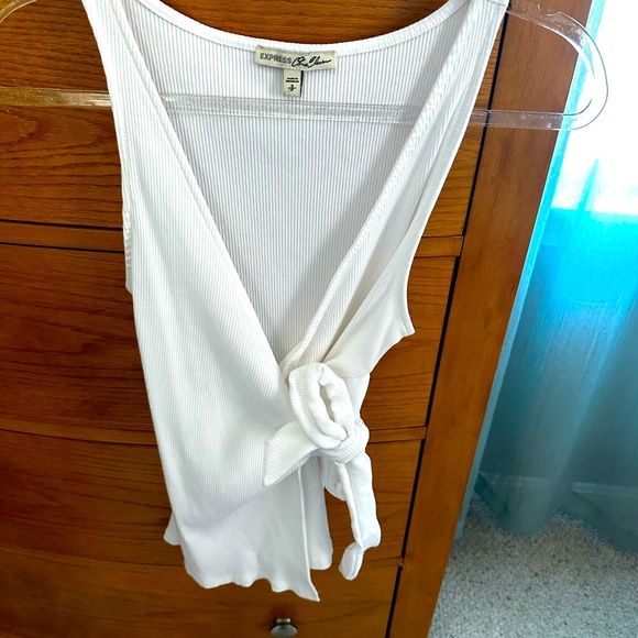 EXPRESS One Eleven line tie-front white ribbed-knit women’s top size S worn once - Picture 7 of 8